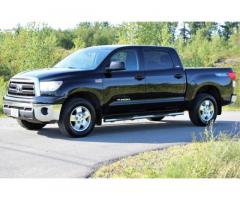 ** 2012 TOYOTA TUNDRA SR5 CREWMAX 4X4 ** TRD Off Rd One Owner BEAUTY!